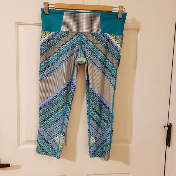 Prana Blue Teal Green Rai Swim Surf Tight Yoga Abstract Print Capri Leggings S - Picture 1 of 6